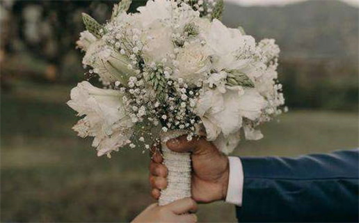 2025年农历九月初四是否是领证吉日 今日领证好吗