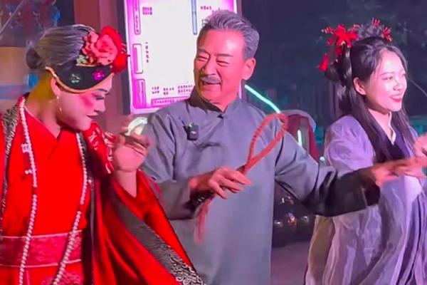 万圣节在中国：外来节日的本土化