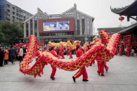 迎接新年：有哪些节日和传统活动