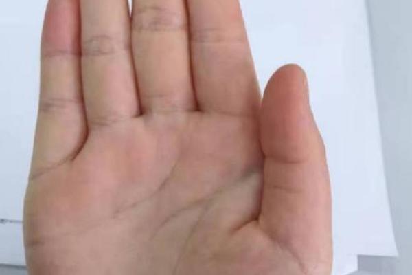 了解手相元宝纹，探索女性一生的幸运与机遇