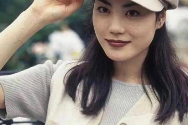 王菲命理分析：她的命运为何如此与众不同