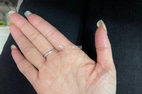 揭秘梯形手相：它如何影响你的命运与人生选择