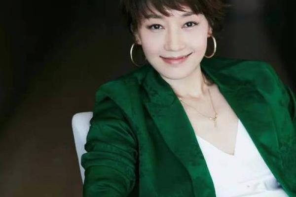 探索马伊俐命理背后的秘密：如何影响她的事业与人生选择