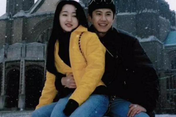 杨钰莹命理解析：如何从星象看她的事业与爱情轨迹
