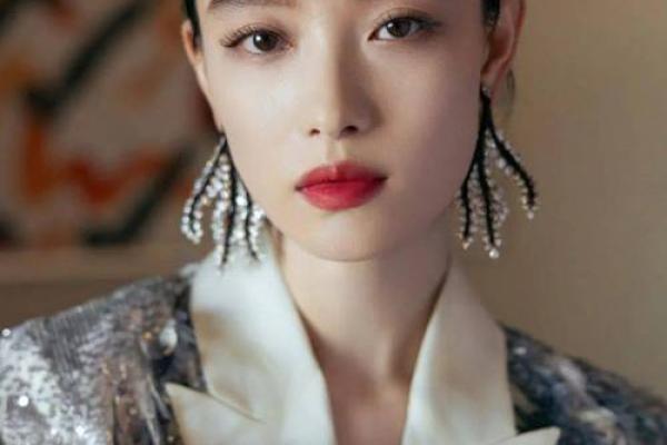 全智贤的命理分析：如何影响她的事业与感情