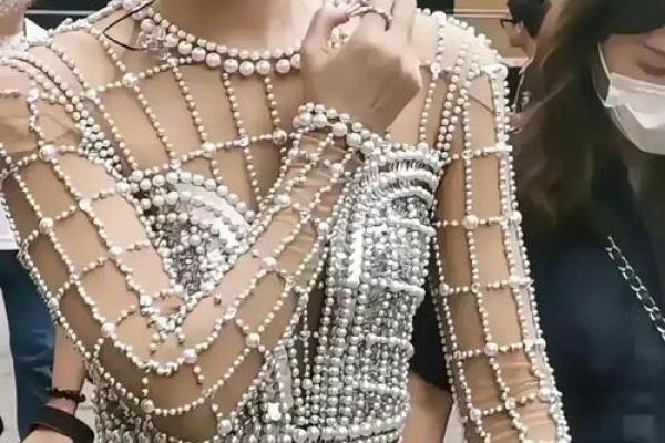 李宇春命理解析：她的星座与命运如何交织？