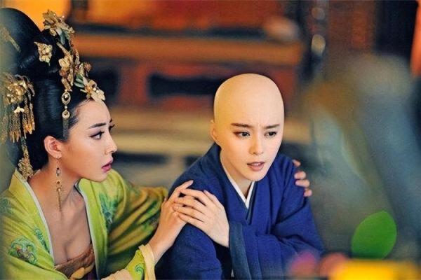 武则天八字解析：揭示她非凡命运背后的玄机