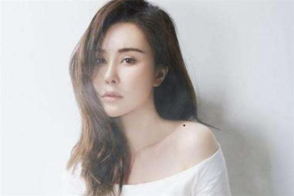 肩膀上的痣相与命运的关系分析