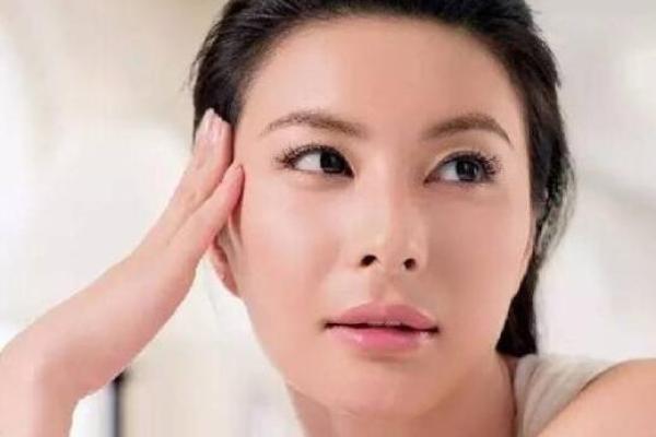 面相看女人福气，哪些特征预示着幸福和健康