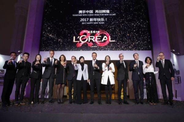 的节日庆典与社会责任