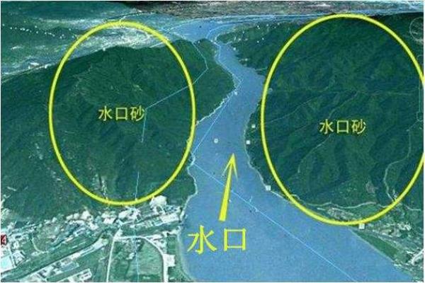 揭秘村落选址风水秘诀：揭秘千年传承的风水智慧