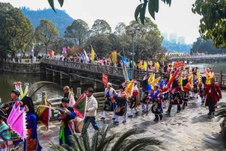 云南节日名俗大揭秘，传统节日图片盛宴来袭