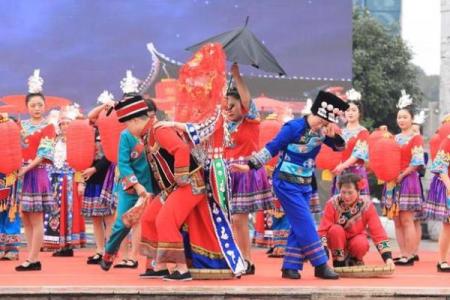 佤族狂欢夜：揭秘阿佤节的神秘民俗魅力