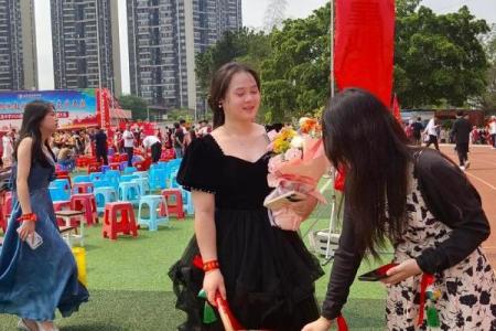 十八岁成人礼：揭秘传统民俗中的青春盛宴
