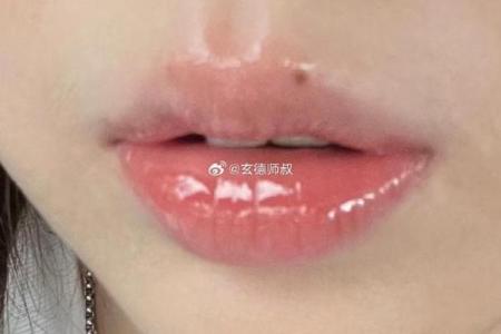 嘴唇痣相大揭秘：揭秘你的命运密码
