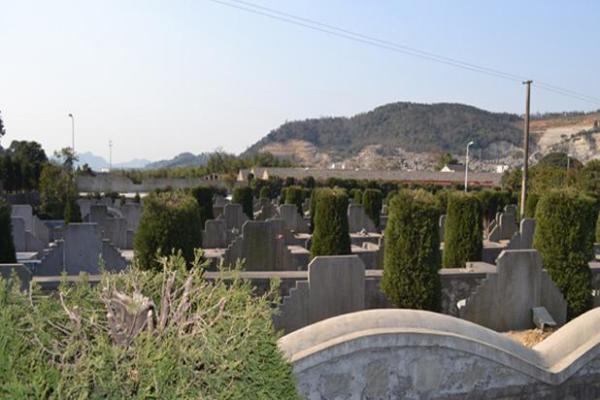 宁波墓地风水揭秘：选址秘籍，助你福泽千秋