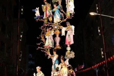 8月狂欢盛典：揭秘全球十大民俗节日盛况