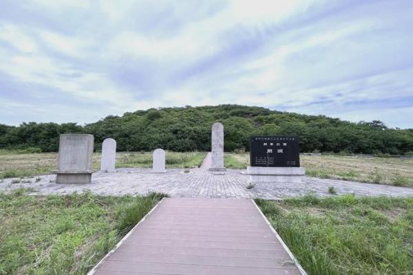 淄博祖坟风水揭秘：揭秘千年古墓的风水奥秘，揭秘家族兴旺的秘密