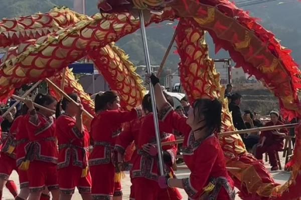 瑶山狂欢盛宴：揭秘瑶族最神秘的节日民俗