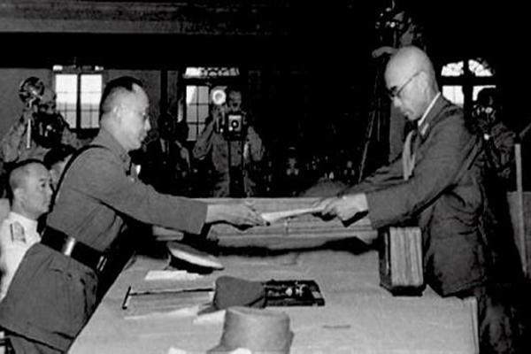 揭秘李宗仁八字：他一生的命运注定了吗？