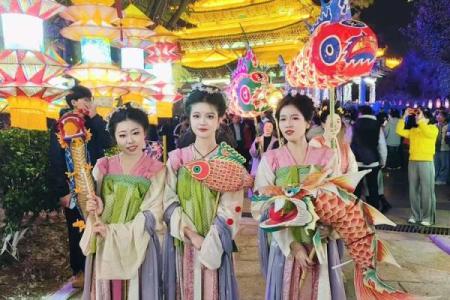 穿越千年的节日风情：揭秘全球民俗盛宴