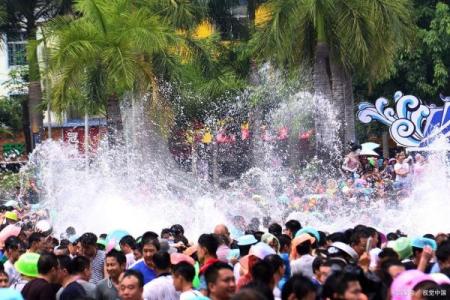 千年傣族泼水节，揭秘东南亚最盛大民俗狂欢