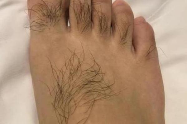 富贵脚相揭秘：这几种脚型注定富贵命