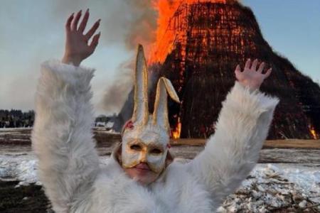 谢肉节狂欢盛宴：揭秘俄罗斯传统民俗的狂欢奥秘