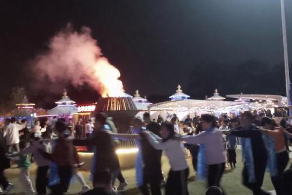 蒙古族节日风俗大揭秘：传统与现代交融的狂欢盛宴