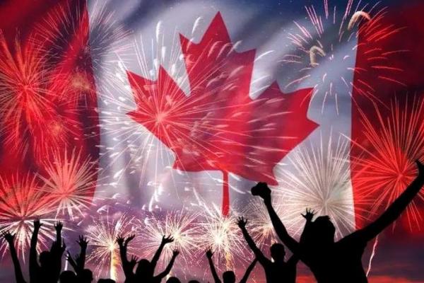加国狂欢盛宴：揭秘加拿大国庆节的传统风俗与文化魅力