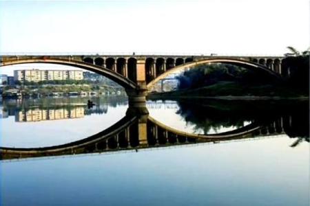 柳州风水秘境：揭秘柳州市的千年运势之谜