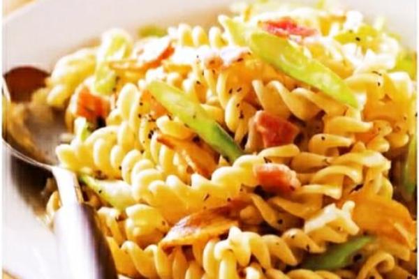 十二星座秘籍：揭秘哪个星座的厨艺最让人垂涎三尺