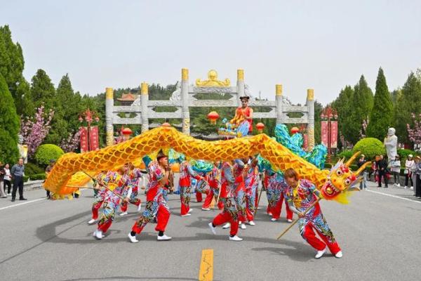 五一狂欢，非遗民俗大放异彩