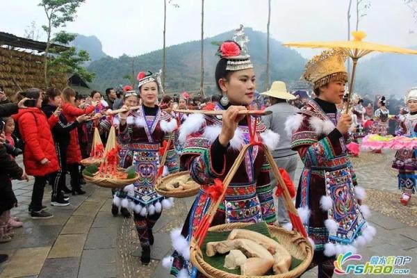 苗族狂欢节:揭秘神秘民俗,带你领略苗族节日魅力 苗族狂欢节:揭秘神秘民俗,带你领略苗族节日魅力