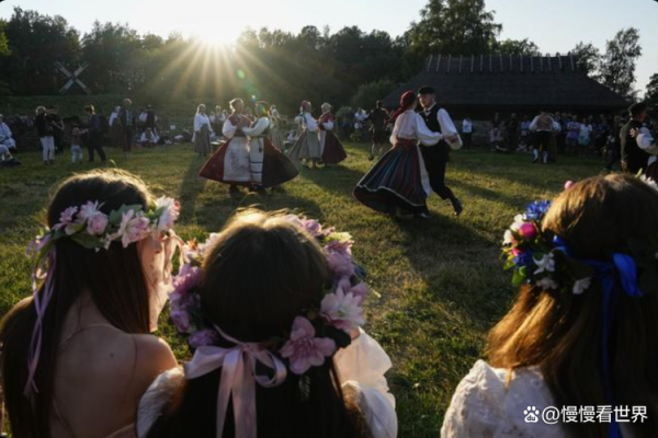 澳洲夏日狂欢：8月节日民俗大揭秘