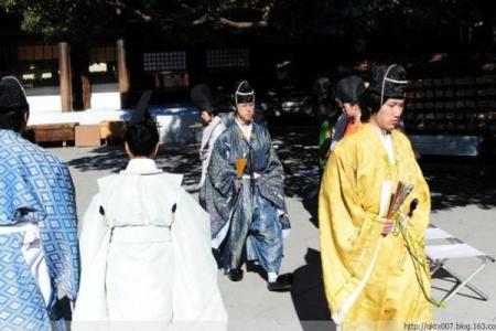 日本面相揭秘：一眼识破命运之谜