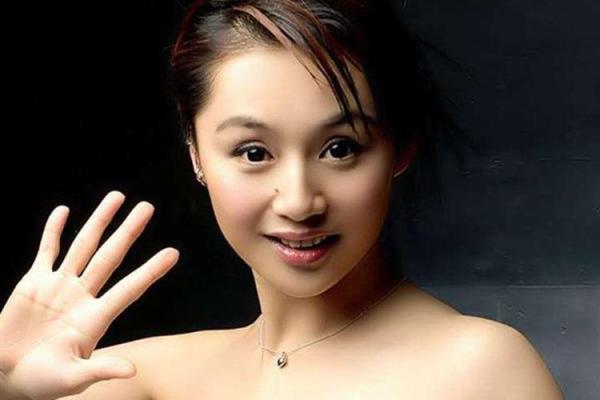 痣相美人脸,神秘魅力无法挡 痣相美人脸,神秘魅力无法挡